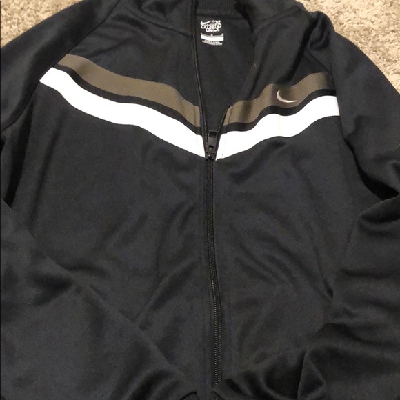 Nike track jacket - Picture 3 of 3